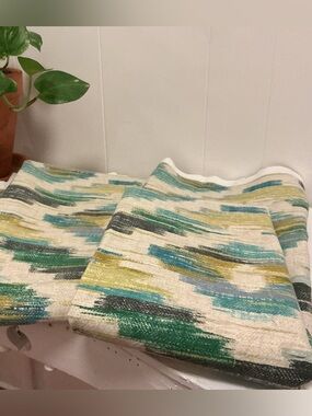NWOT P/Kaufmann Sparta Parrot Fabric